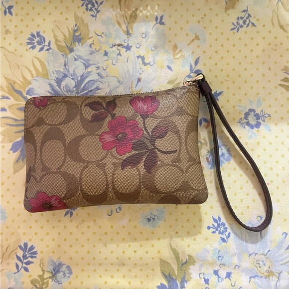 Coach Victorian Floral Print Wristlet - Picture 3 of 4